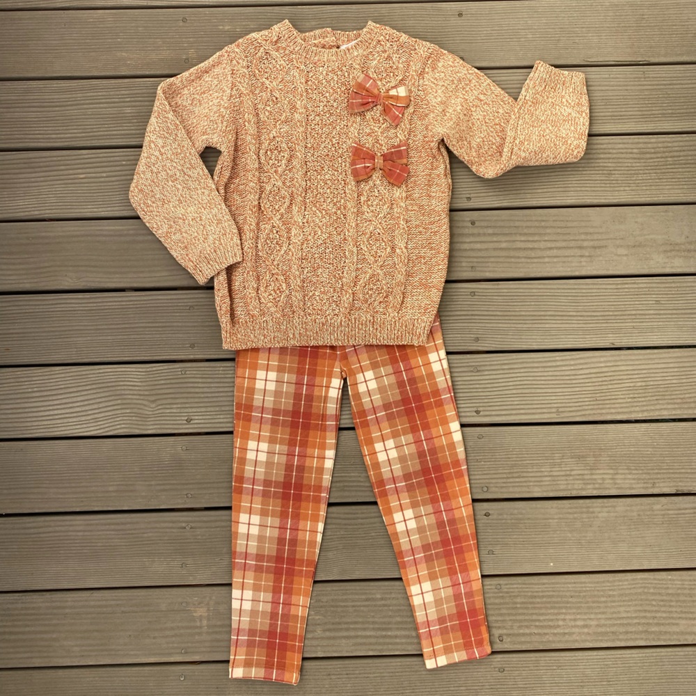 Little Lass Sweater and Leggings Outfit (NWOT), Size 4T